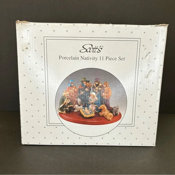 Scott's Porcelain 11 piece Nativity Christmas set with wood base. - Picture 14 of 16